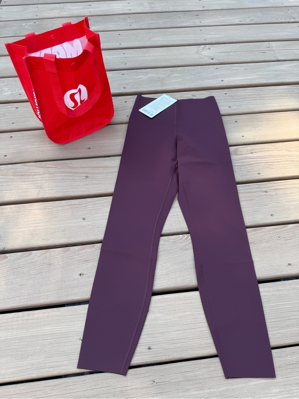 NWT Lululemon Glow Up Super-High-Rise Tight 25” w/ a Tote Bag